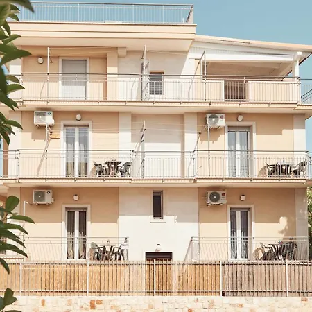 Case Vacanza Torre Canne Exterior photo